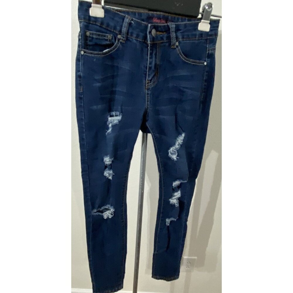Salvaje Jrs./Womens Size 5 Jeans  26X28 Distressed Dark Wash